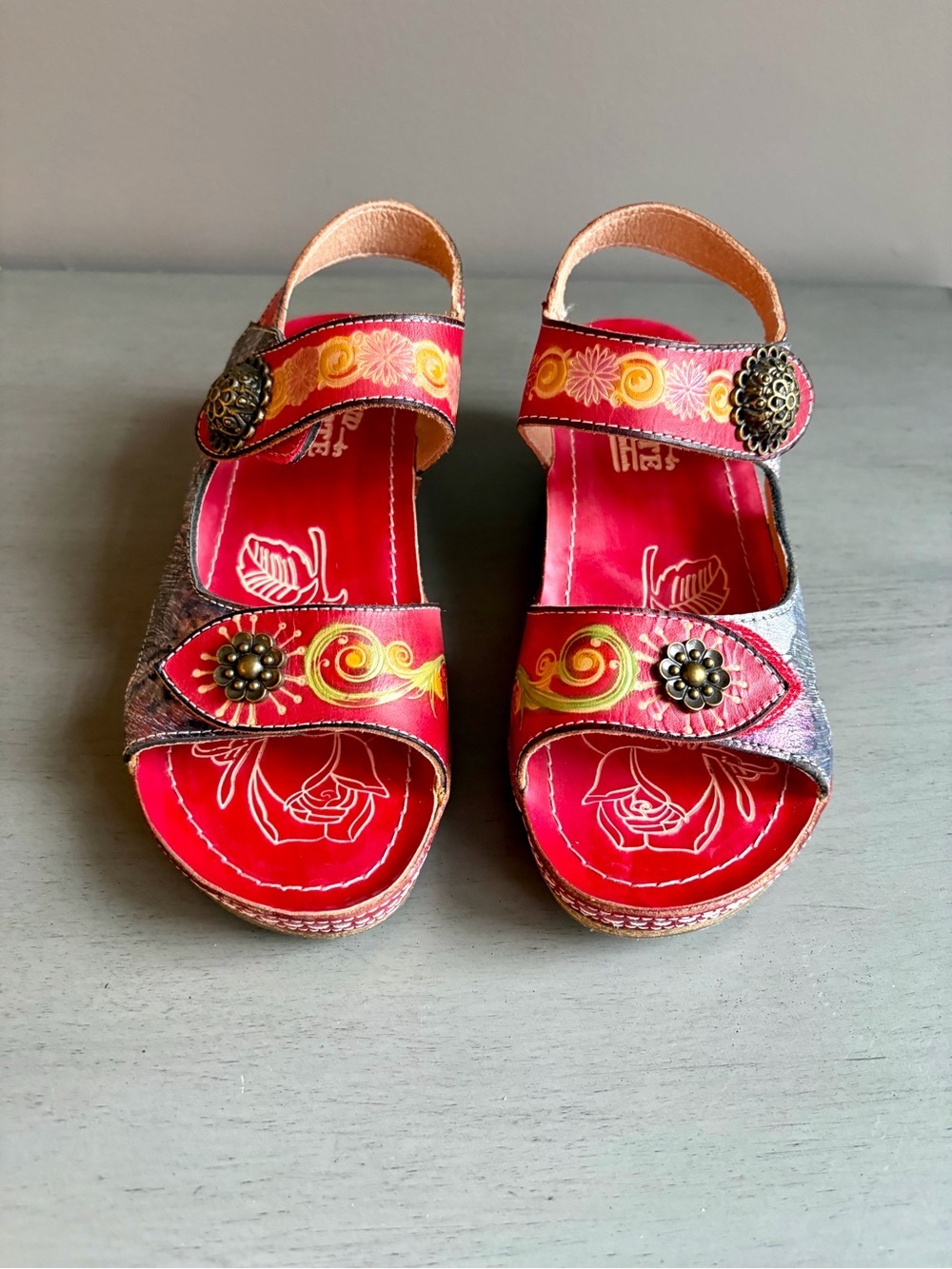 L'Artiste Spring Step Lanaffi Red Leather Embossed Wedge Sandal Sz 36 (US 5.5/6) - Picture 5 of 15